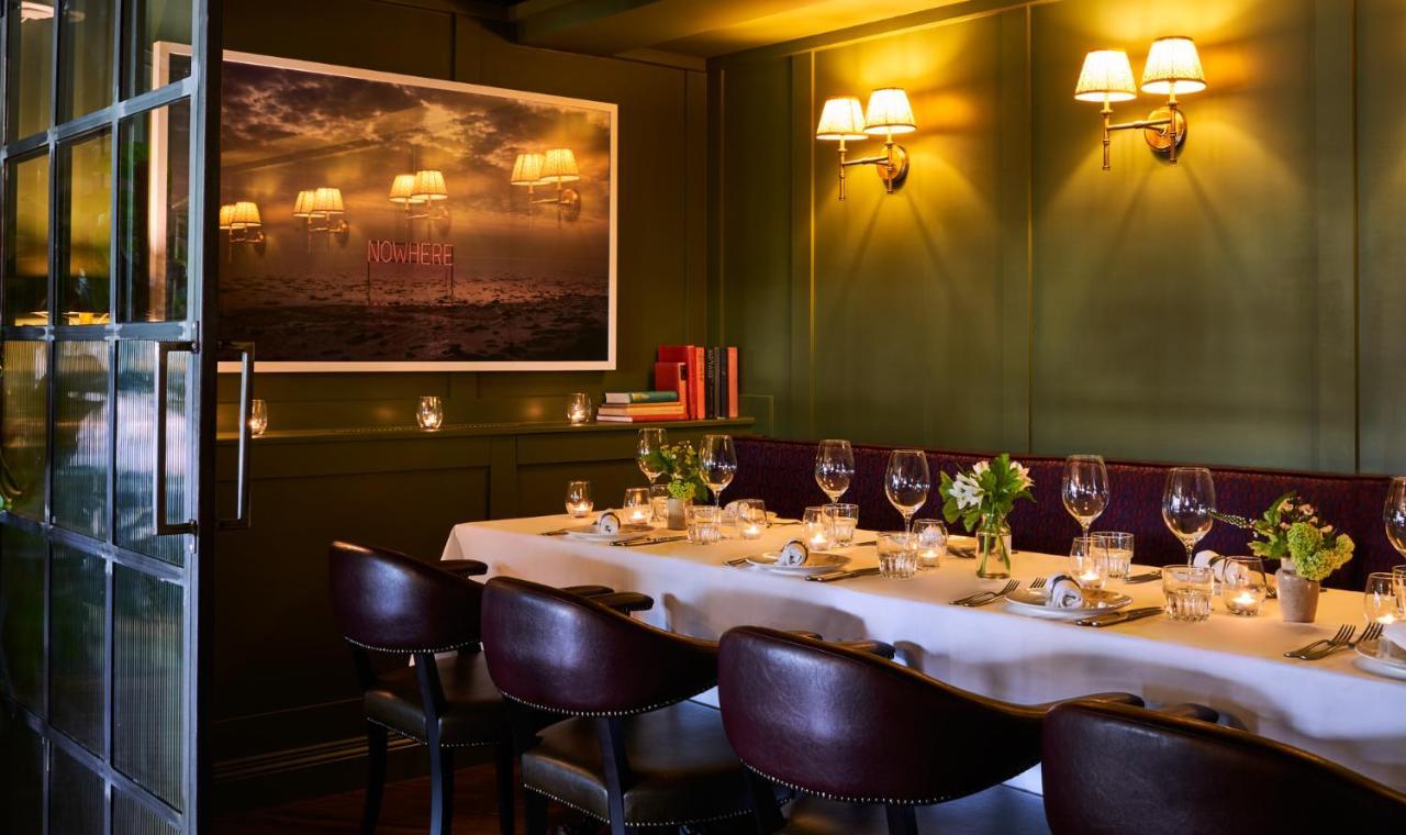 The Mitre, Hampton Court Hotel Kingston upon Thames  Kültér fotó The private dining room at the restaurant