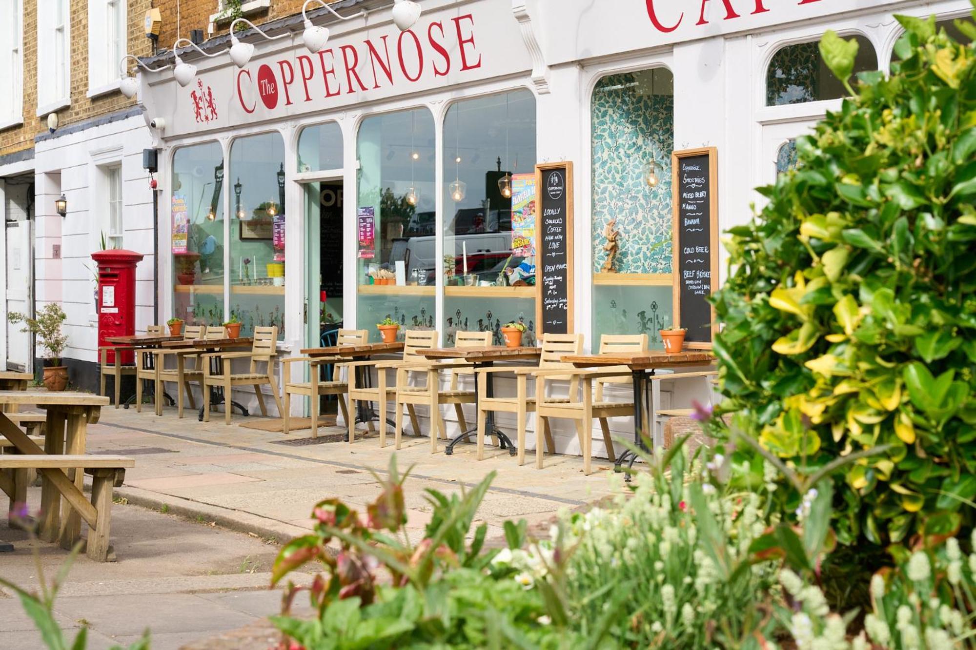 The Mitre, Hampton Court Hotel Kingston upon Thames  Kültér fotó The Coppernose Cafe